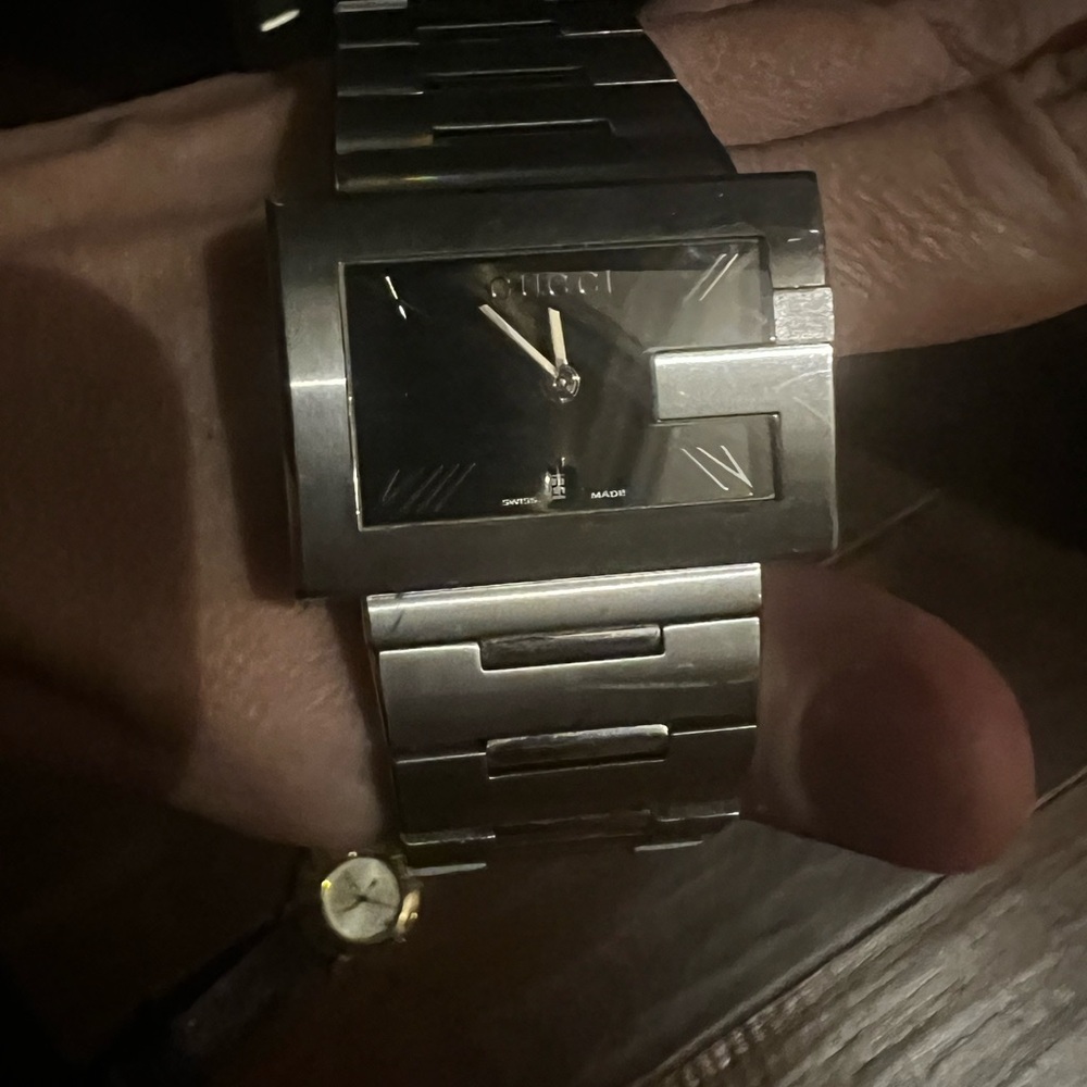 Gucci Silver Men's Watch